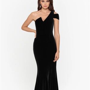 Betsy & Adam Black ELLA" LONG VELVET ONE SHOULDER DRESS